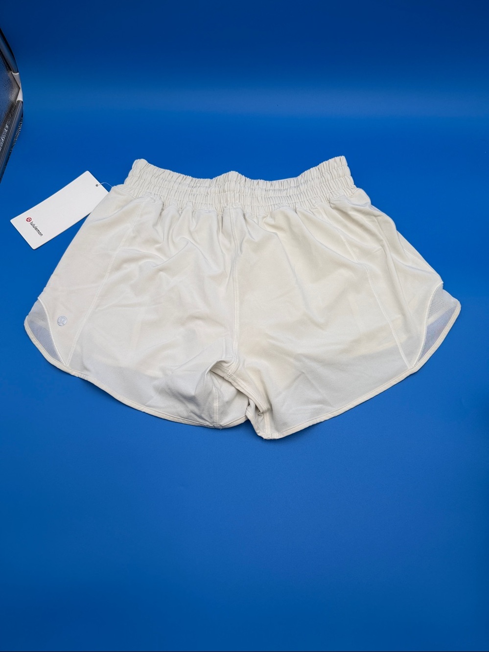 Lululemon Hotty Hot High-Rise Lined Short 4"
Bone - Picture 6 of 10